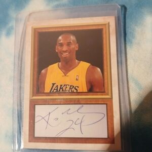 Autographed Basketball Trading Card
